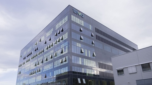 6 storey building, sky