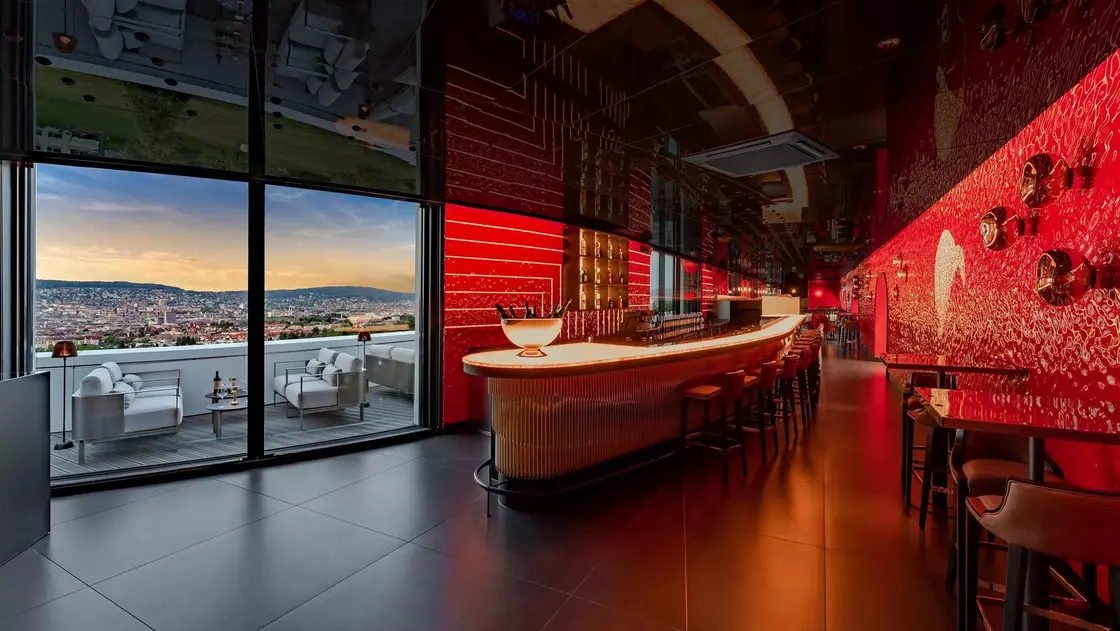The Penthouse Bar à l'hôtel FIVE de Zurich